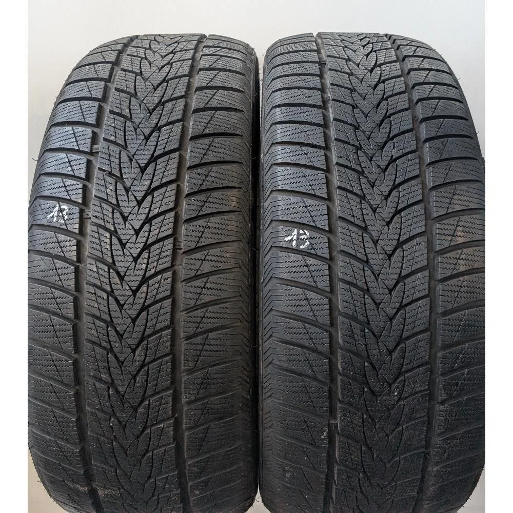 Minerva FROSTRACK UHP 225/40 R18 92V XL