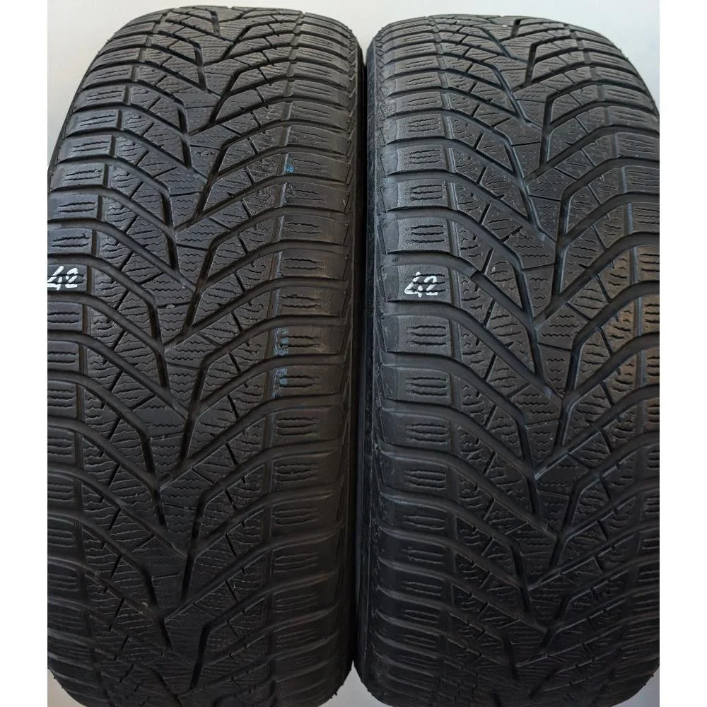 YOKOHAMA BLUEARTH WINTER V905 225/50 R18 95V
